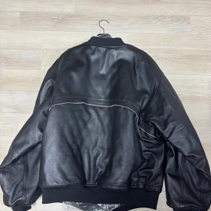 [BUNJANG] Fararchive Leather Bomber Jacket / 파아카이브 (파프롬왓) 레더봄버 2사이즈
