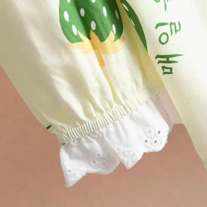 [BUNJANG] Strawberry Milk Pattern Pajama Set / 딸기 우유 패턴 긴팔 파자마 세트 M