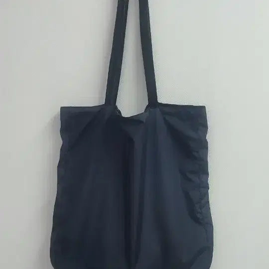 [BUNJANG] Unbranded Black Velvet Eco Bag / 벨벳줄지양면에코백