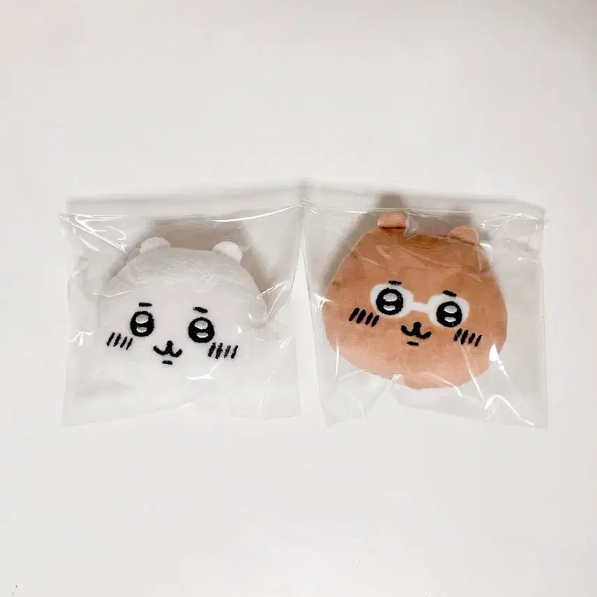 [BUNJANG] Chiikawa Suntan Chiikawa Face Doll Badge / 치이카와 관광 노벨티 썬탠 탄 치이카와 얼굴 인형 뱃지