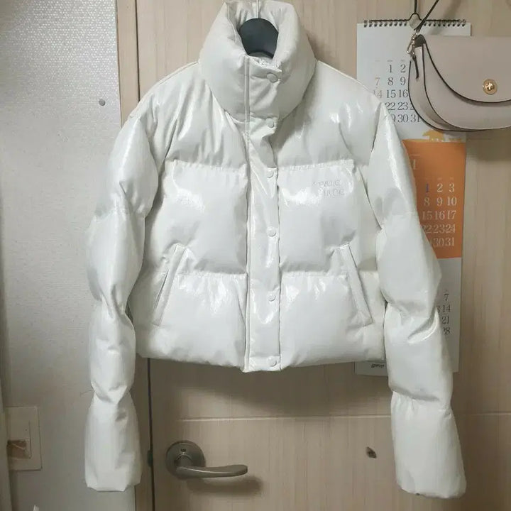 [BUNJANG] Pale Jade White Padded Jacket / 페일제이드 화이트 패딩