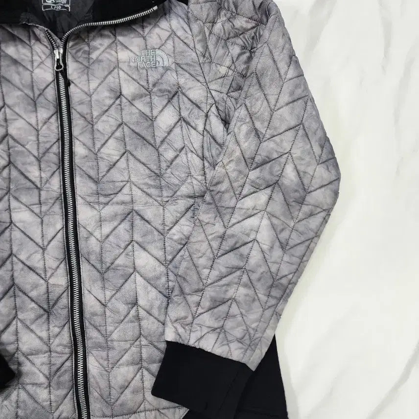 [BUNJANG] North Face Team Korea VX Quilted Lightweight Jacket Grey / (90)노스페이스 팀코리아 VX 퀼팅 경량 자켓 그레이