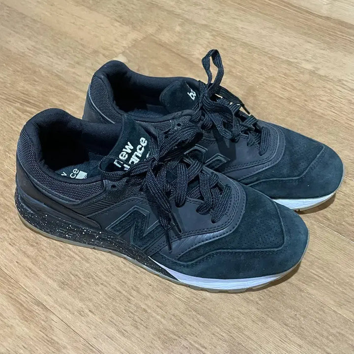 [BUNJANG] New Balance 997 Sneakers (ML997HBA) 250 / 뉴발란스997 스니커즈 250