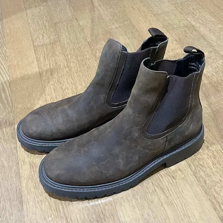 [SOLD OUT] Thursday Boot 번트 브라운 가죽 첼시 부츠 275