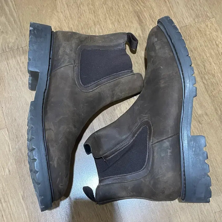 [SOLD OUT] Thursday Boot 번트 브라운 가죽 첼시 부츠 275