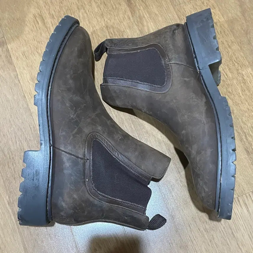 [SOLD OUT] Thursday Boot 번트 브라운 가죽 첼시 부츠 275