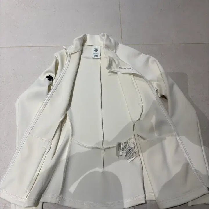 [BUNJANG] Descente Women's Zip-up Jacket Ivory S / 데상트 여성 짚업 자켓 아이보리 S