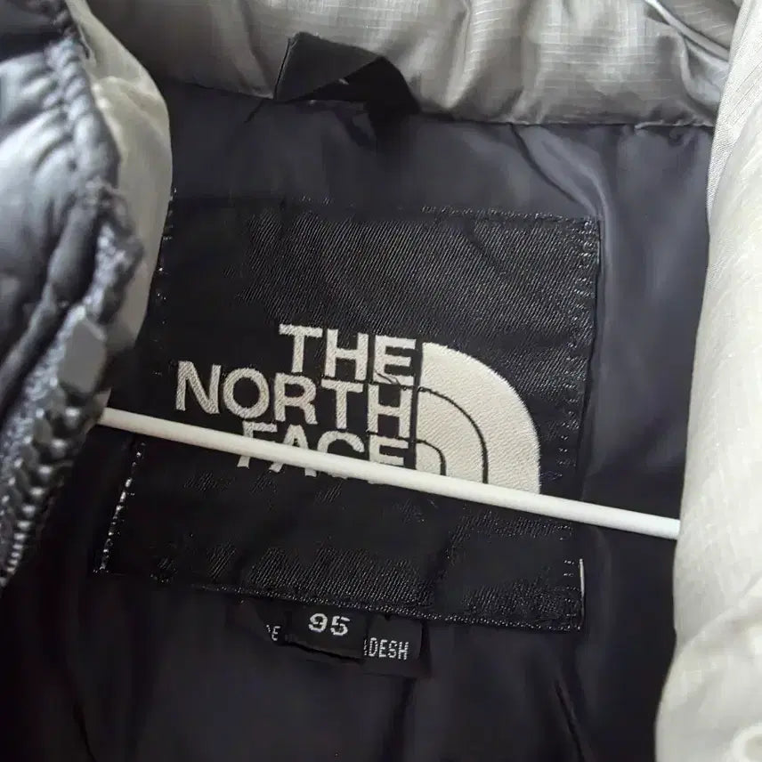 [BUNJANG] The North Face Silver Nuptse Jacket / 급처) 노스페이스 눕시 센터로고 실버 95