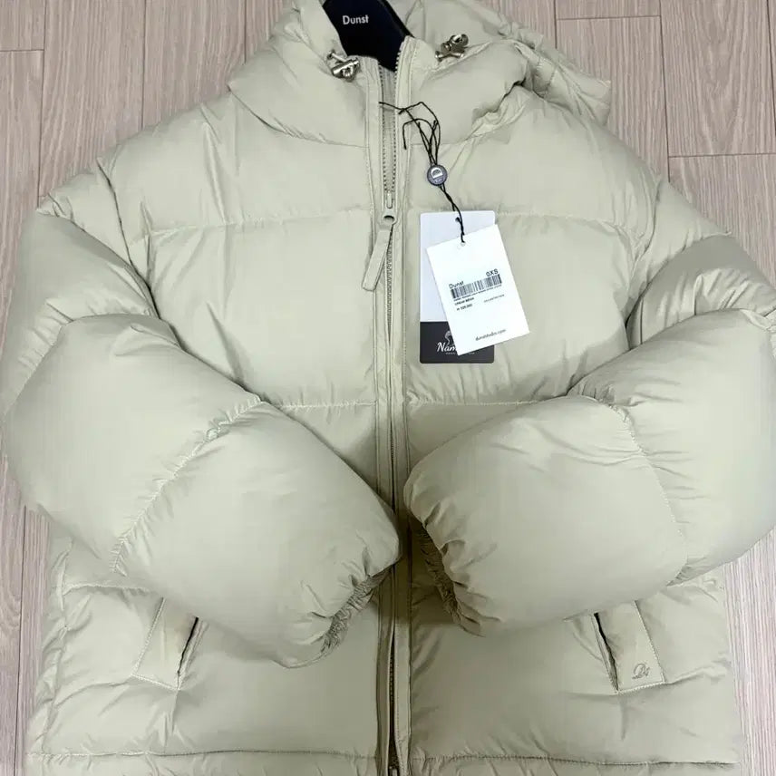 [BUNJANG] Dunst Hooded Light Goose Down Jacket / (택포) 던스트 hooded light goose down jacket