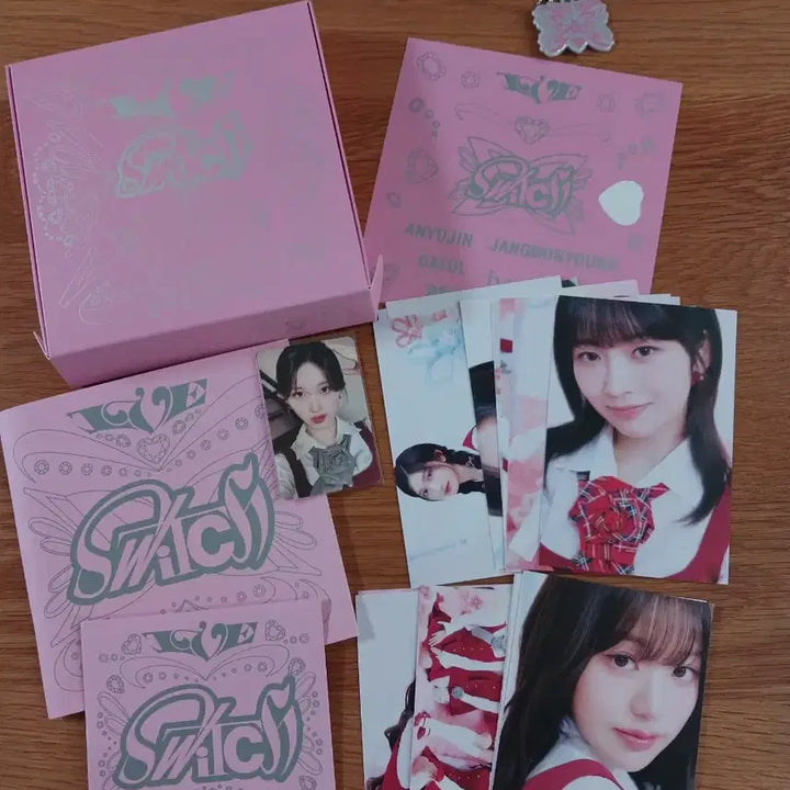 [BUNJANG] IVE Switch Album (with Photocard) / 아이브 switch 앨범 입니다(포카 있음)
