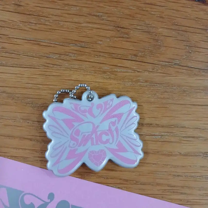 [BUNJANG] IVE Switch Album (with Photocard) / 아이브 switch 앨범 입니다(포카 있음)