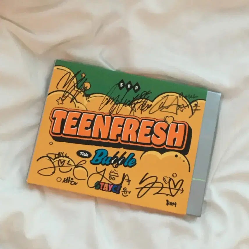 스테이씨 싸인앨범