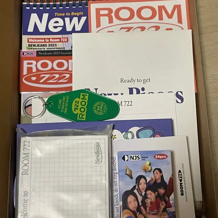 포카포함)뉴진스 2023 시즌그리팅 시그