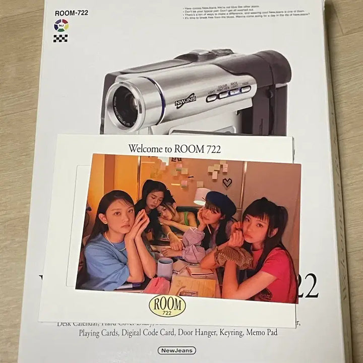 포카포함)뉴진스 2023 시즌그리팅 시그