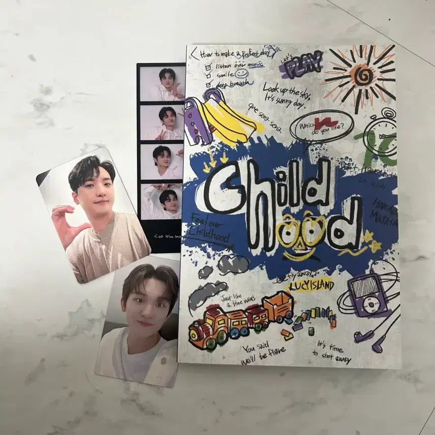 루시 차일드후드 개봉 앨범