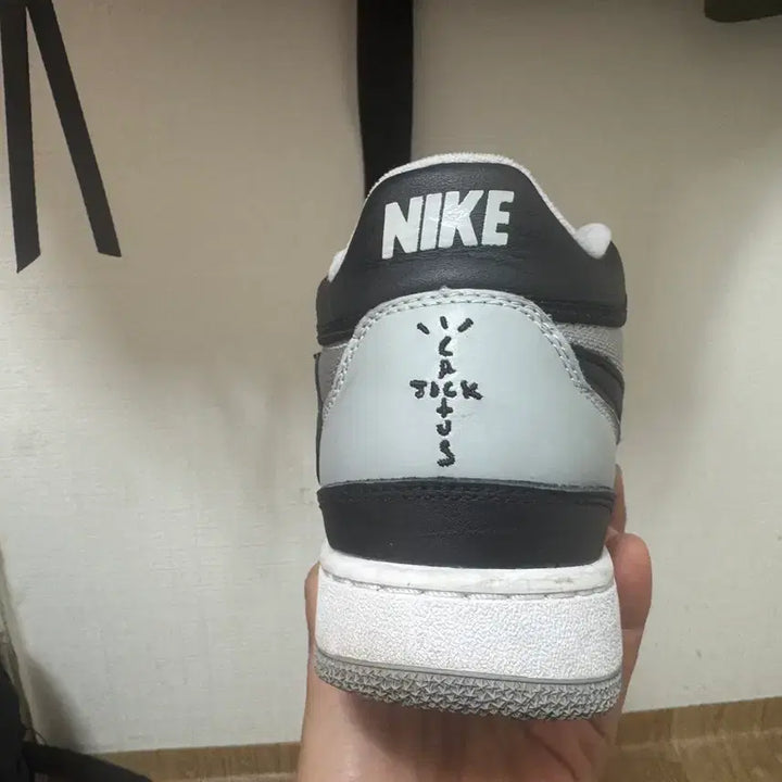 [BUNJANG] Nike Scott Macattack Sneakers / 나이키 스캇 맥어택 275