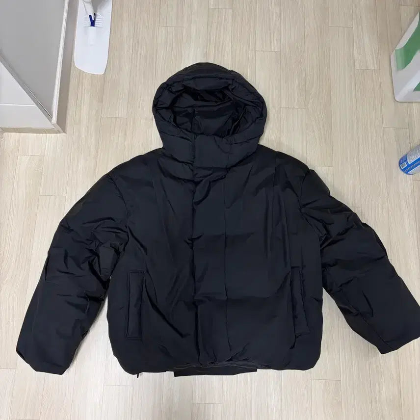 [BUNJANG] Il Corso Pleated Volume Hood European Goose Down Jacket / 일꼬르소 플리츠 볼륨 후드 유러피안 구스다운 점퍼