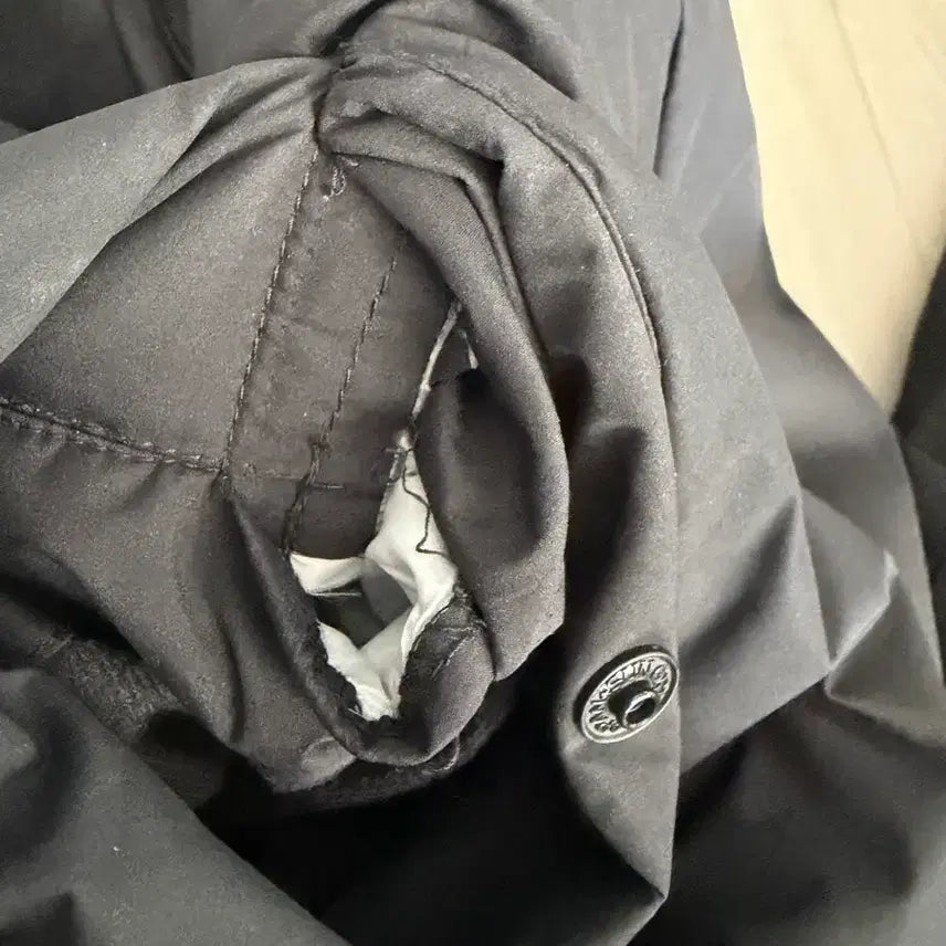 [BUNJANG] Il Corso Pleated Volume Hood European Goose Down Jacket / 일꼬르소 플리츠 볼륨 후드 유러피안 구스다운 점퍼