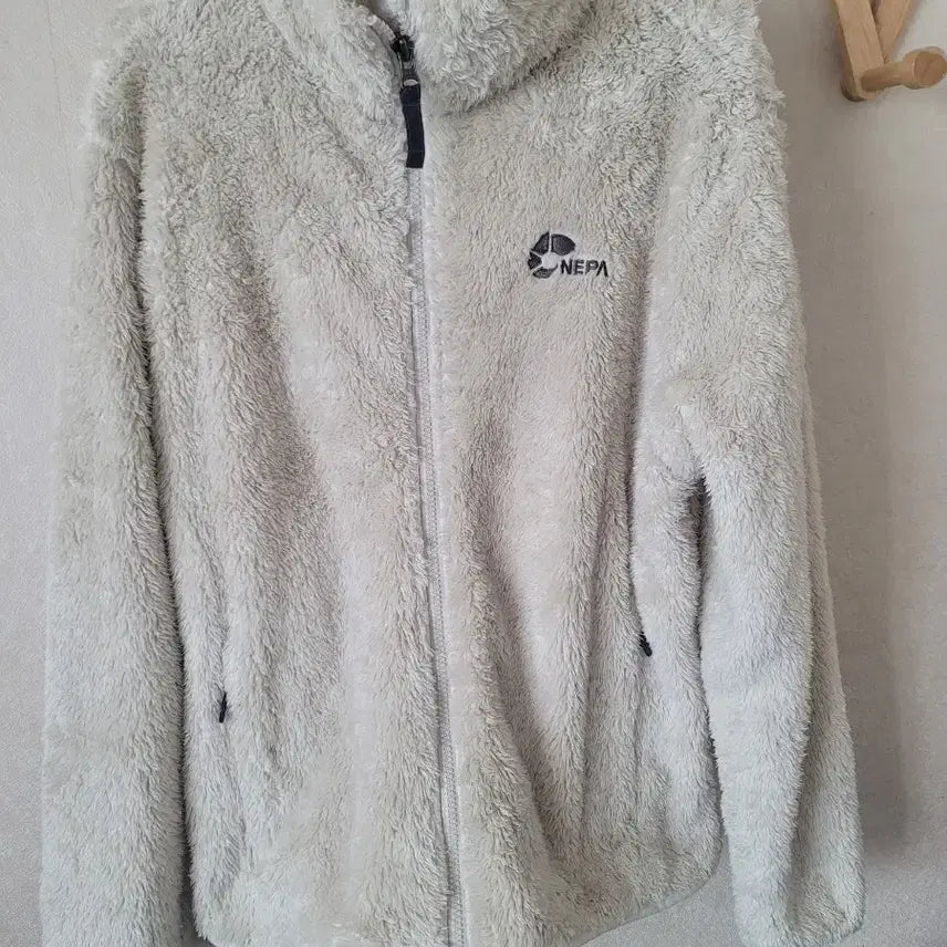 [BUNJANG] Nepa Fleece Jacket (Ivory) - 95 / 네파 뽀글이 후리스 자켓 95