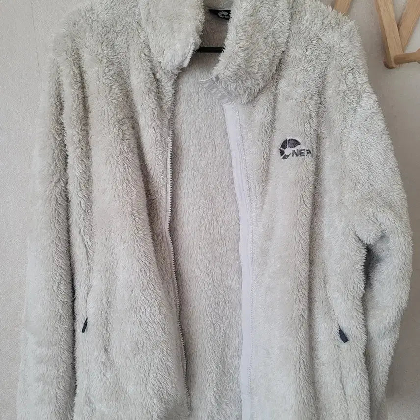 [BUNJANG] Nepa Fleece Jacket (Ivory) - 95 / 네파 뽀글이 후리스 자켓 95