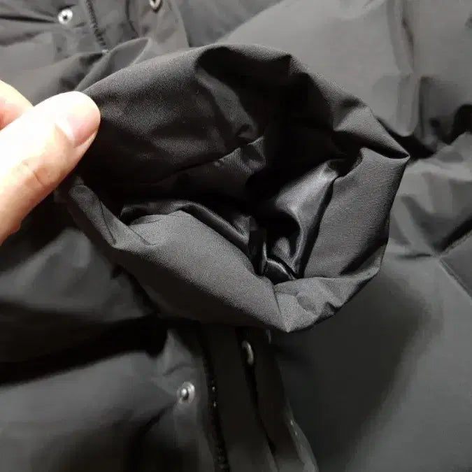 [BUNJANG] Black Down Padded Jacket / 검정 다운 패딩 막입기용