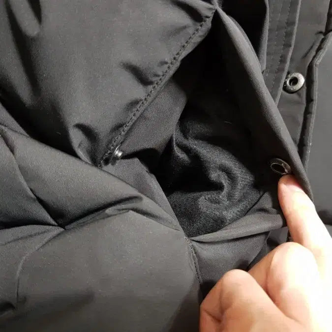 [BUNJANG] Black Down Padded Jacket / 검정 다운 패딩 막입기용