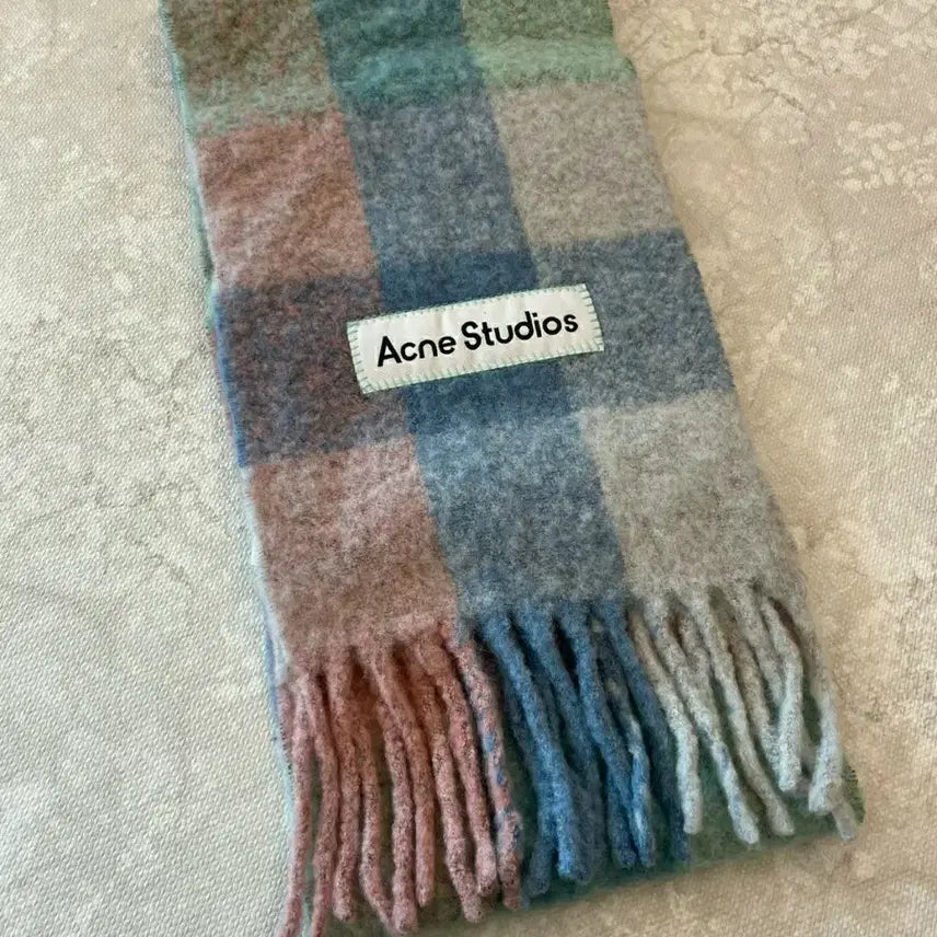 [BUNJANG] Acne Studios Check Mohair Scarf / 아크네 스튜디오 체크 머플러 핑크 블루 모헤어
