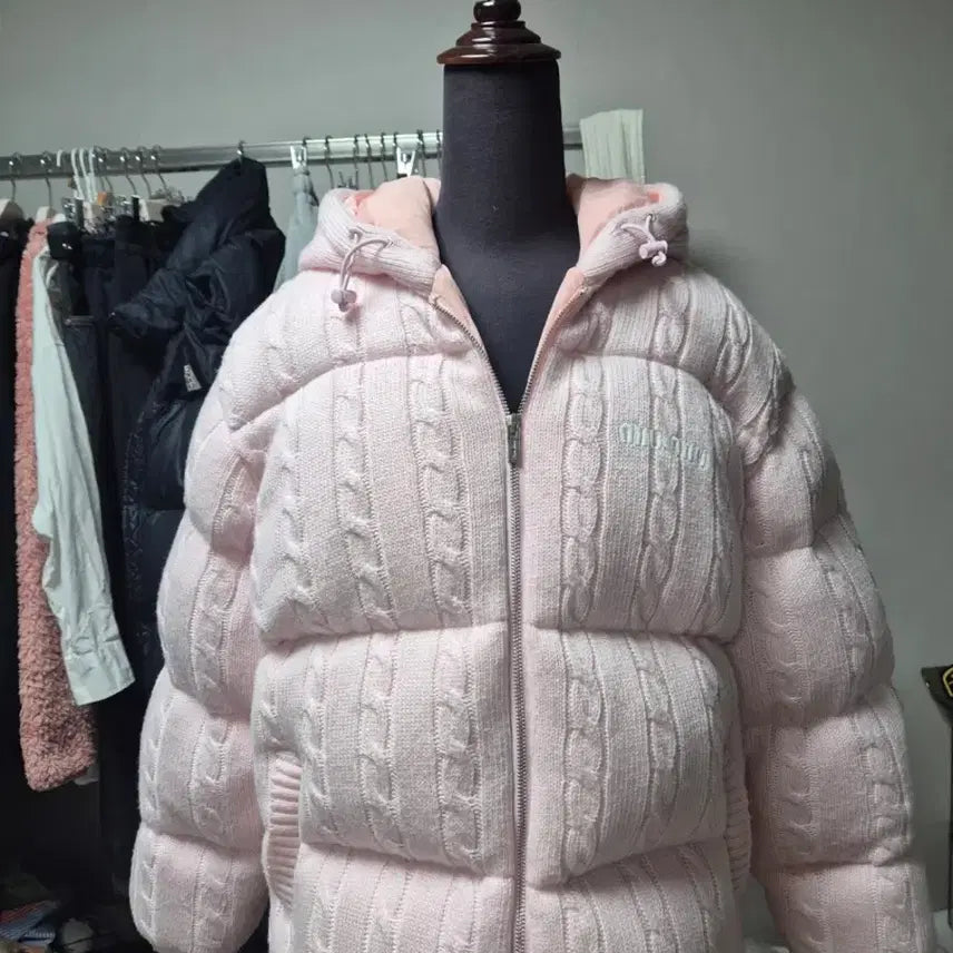 [BUNJANG] Miu Miu Cable Knit Padded Jacket 36 / 미우미우 케이블 니트 패딩 36