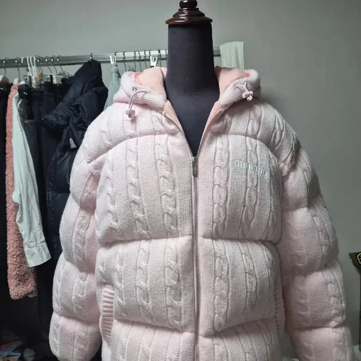 [BUNJANG] Miu Miu Cable Knit Padded Jacket 36 / 미우미우 케이블 니트 패딩 36