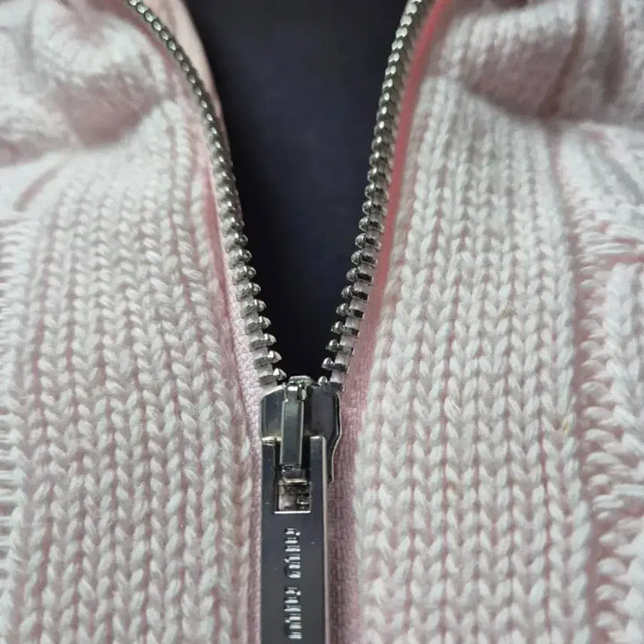 [BUNJANG] Miu Miu Cable Knit Padded Jacket 36 / 미우미우 케이블 니트 패딩 36
