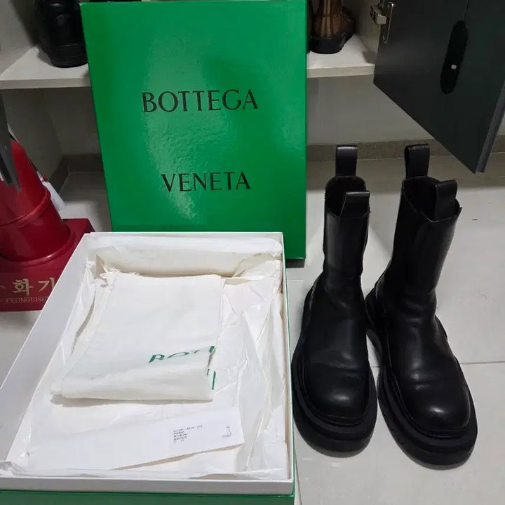[BUNJANG] Bottega Veneta Tire Boots / [42]보테가 베네타 블랙 타이어부츠