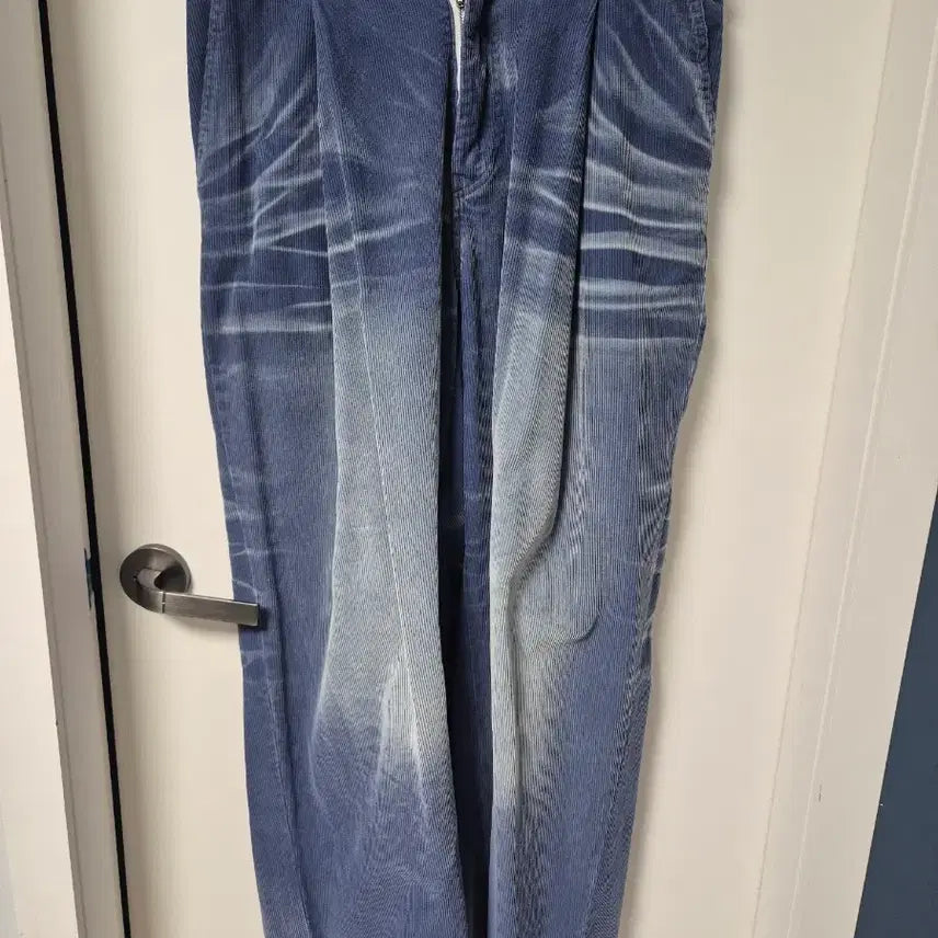 [SOLD OUT] [2] 웨이비니스 코듀로이 팬츠