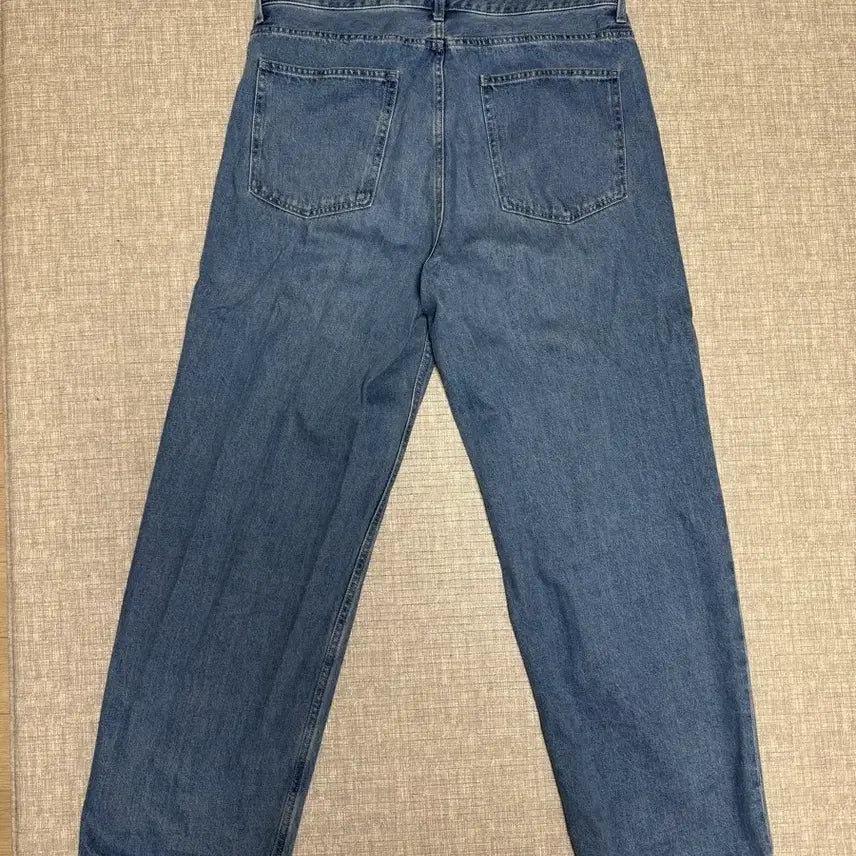 [BUNJANG] Uniqlo Wide Straight Jeans / 유니클로 와이드스트레이트 진 팝니다