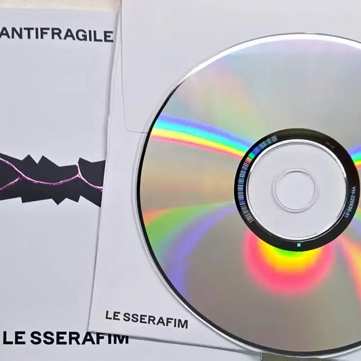 르세라핌 Antifragile 앨범 (핑크/에메랄드)