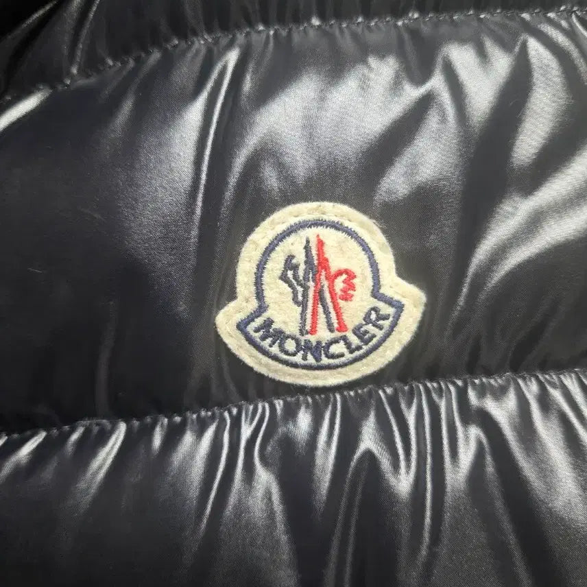 [BUNJANG] Moncler Padded Vest / 몽클레어 패딩조끼