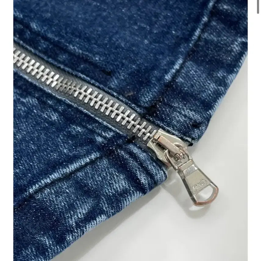 [BUNJANG] Vneckluv Jeans - M Size / 브이넥러브(Vneckluv) 청바지