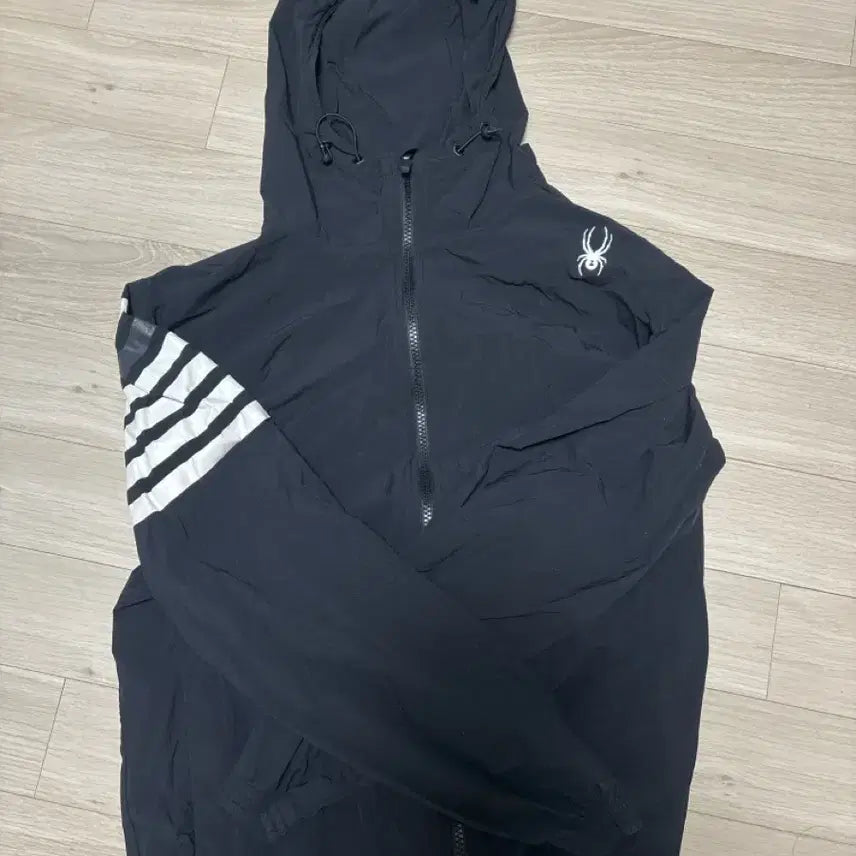 [BUNJANG] Spider Windbreaker / 스파이더 바람막이