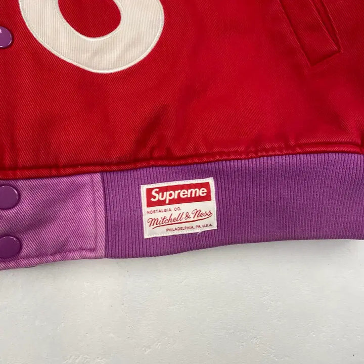[BUNJANG] Supreme x Skittles x Mitchell & Ness Varsity Jacket / 슈프림 X 스키틀즈 X 미첼앤네스 퍼플 바시티 자켓 (105)
