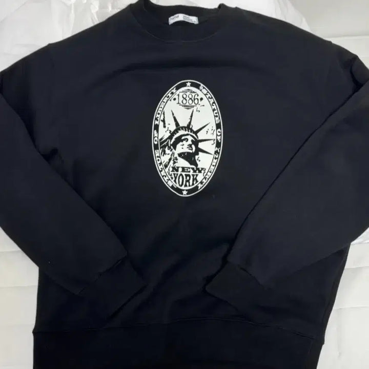 [BUNJANG] Liberty Statue Print Sweatshirt / [L]자유의 여신상 프린팅 맨투맨