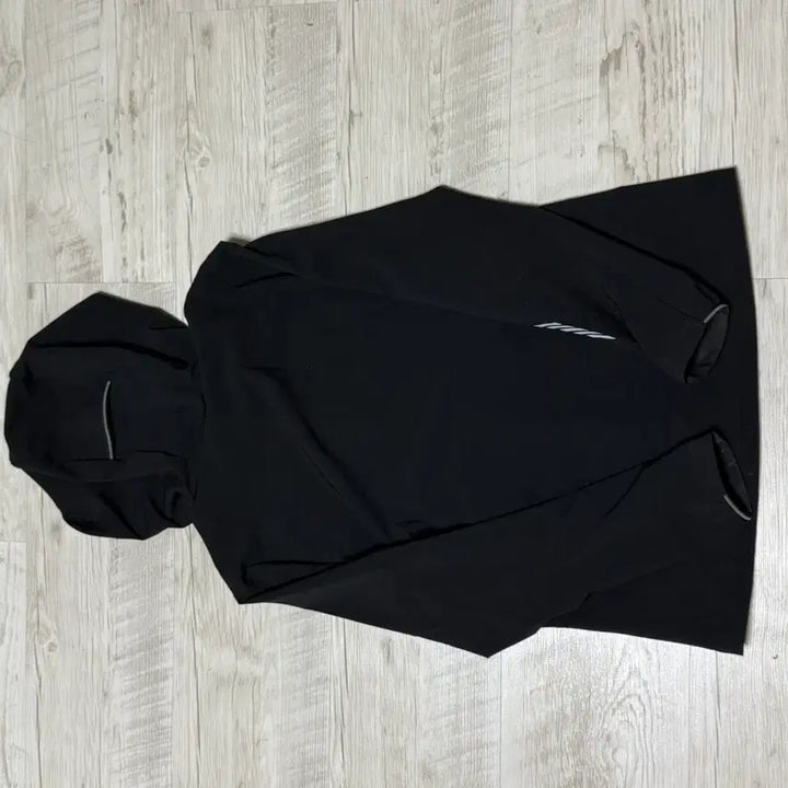 [BUNJANG] Descente Running Windbreaker Jacket - Women's S / [S] 데상트 여성 러닝 바람막이 후드 자켓