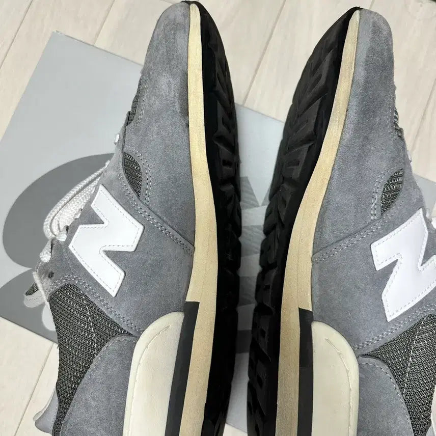 [SOLD OUT] 뉴발란스990v1 295사이즈 실착 5회이하