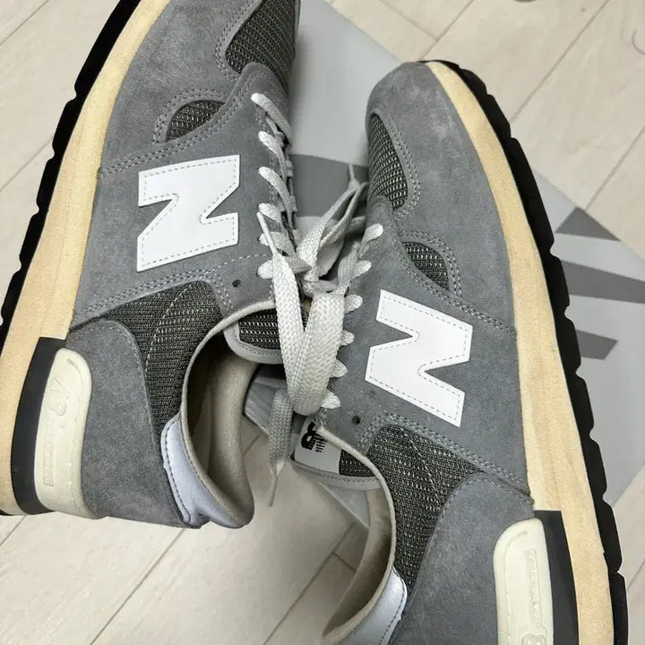 [SOLD OUT] 뉴발란스990v1 295사이즈 실착 5회이하