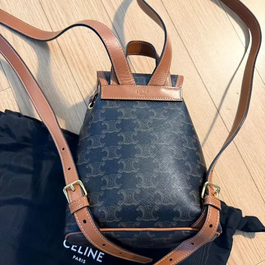 [BUNJANG] Celine Triomphe Mini Folco Backpack / 셀린느 트리오페 미니 폴코 백팩