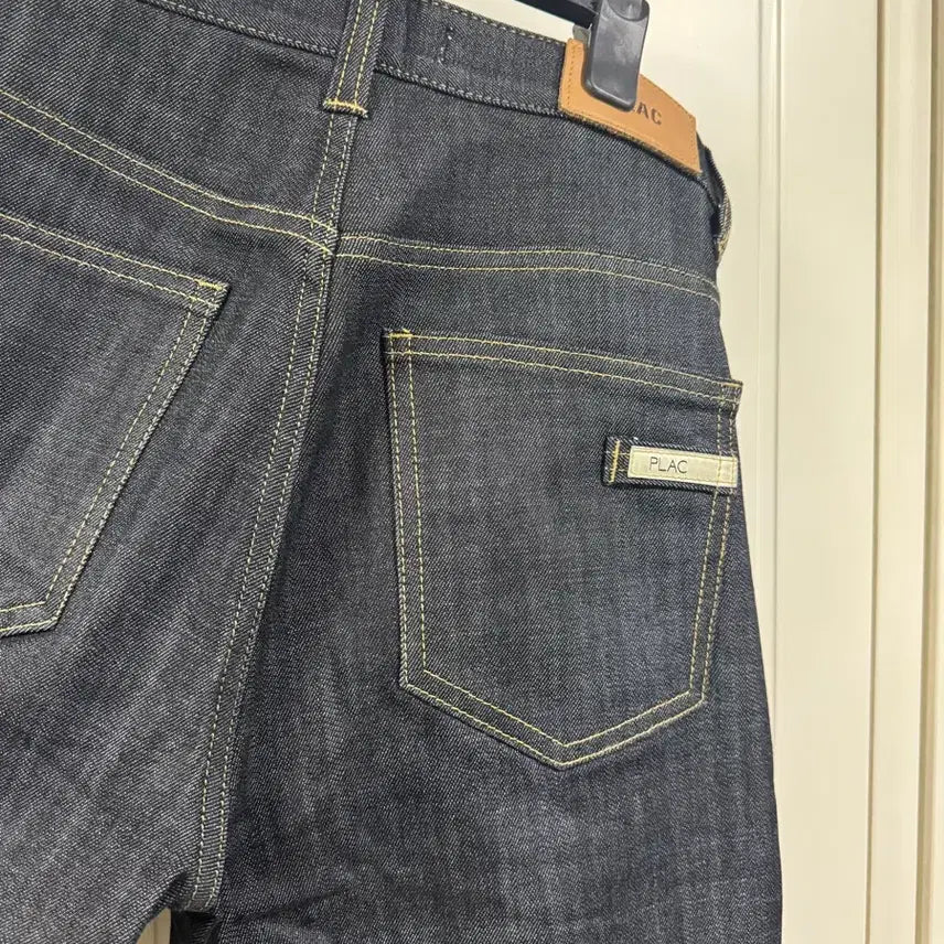 [BUNJANG] Pleats Jeans B31 Indigo Denim Pants / 플랙 스티즈 B31 인디고 데님 팬츠
