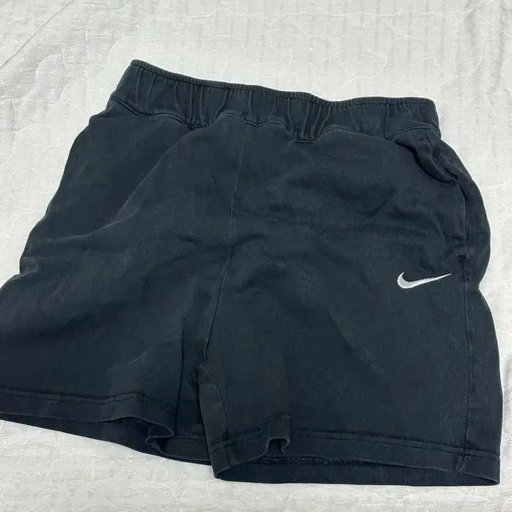 [BUNJANG] Nike T-Shirt Bundle (Size S) / (S사이즈) 나이키 티셔츠 3장 + 바지