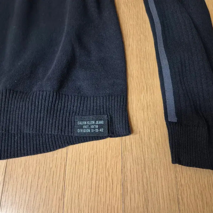 [BUNJANG] Calvin Klein Jeans Half-Zip Knit Sweater / 캘빈클라인 진스 반집업 니트