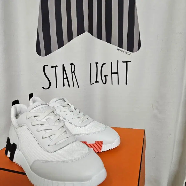 [BUNJANG] Hermes White Sneakers H Logo / 에르메스 화이트 스니커즈 H로고ㅡ정품(미착용)
