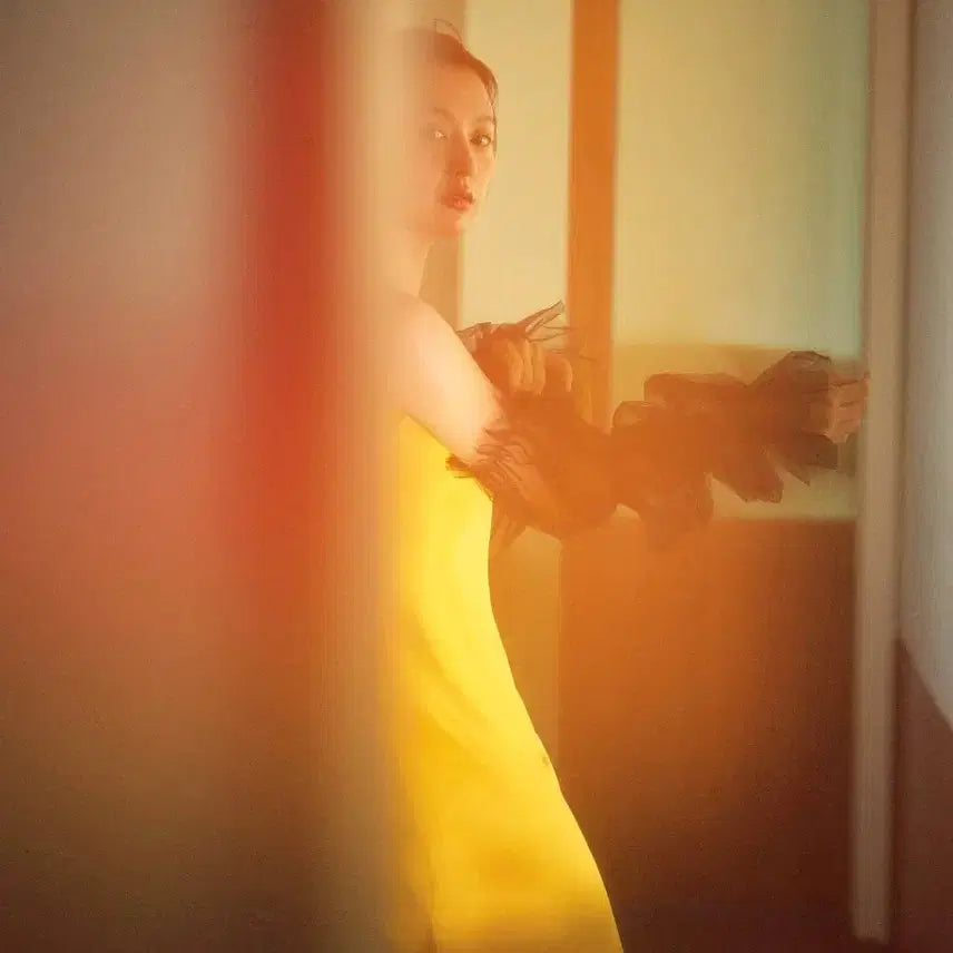 [BUNJANG] Kim Jiwon Marie Claire Magazine / <나의 해방일지><눈물의 여왕>김지원님 화보가 실린 마리끌레르 잡지 양도