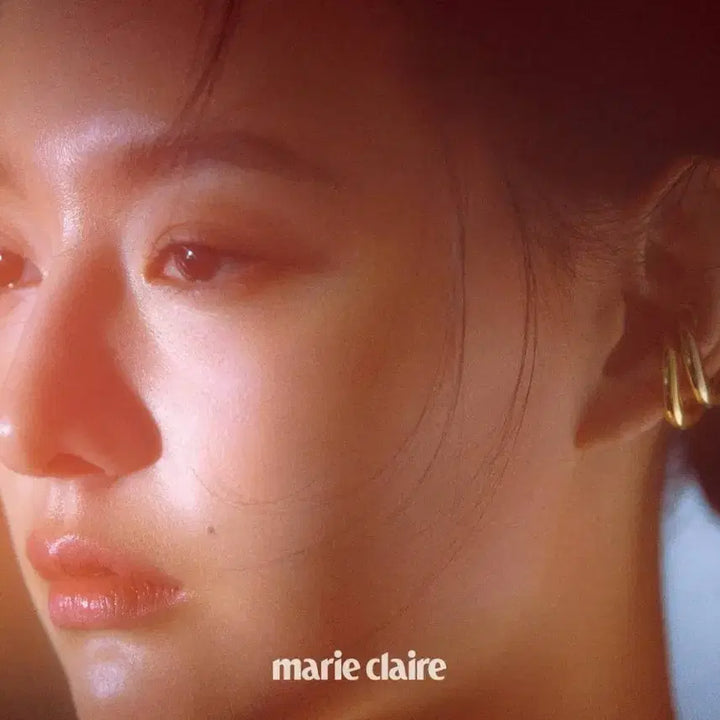 [BUNJANG] Kim Jiwon Marie Claire Magazine / <나의 해방일지><눈물의 여왕>김지원님 화보가 실린 마리끌레르 잡지 양도