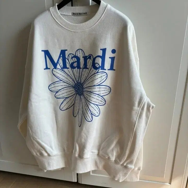 [BUNJANG] Mardi Mercredi Sweatshirt / 마르디  메크르디 맨투맨